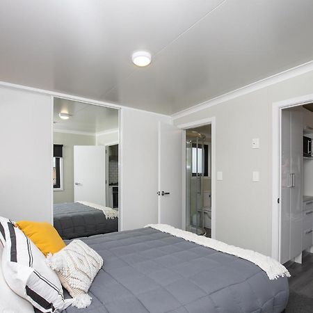 Affordable Modern Accommodation Westport Ngoại thất bức ảnh